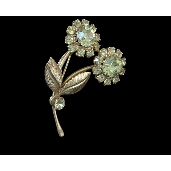Vintage Jonquil Rhinestone Floral Brooch Gold Tone 2" Sparkling Pin Jewelry - Picture 3 of 7